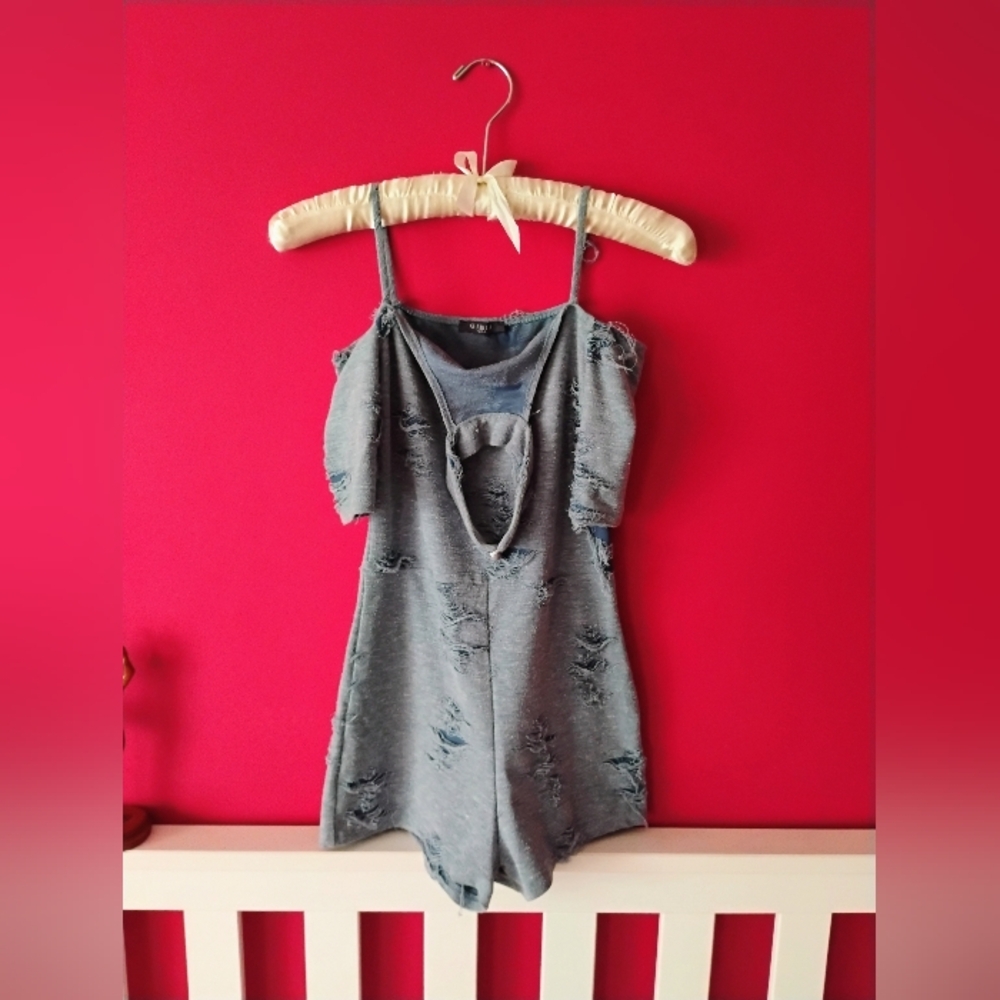 Gibiu Blue Cold Shoulder Shorts Romper w/Straps & Button Collar • SIZE SMALL 🪬